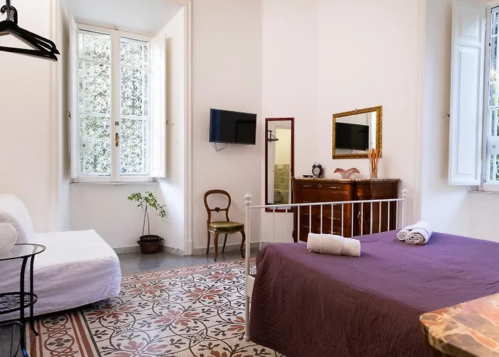 Oda ve Kahvaltı Domus Aurea Roma